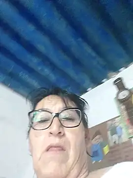 clarita 01 online show from 04.16.26