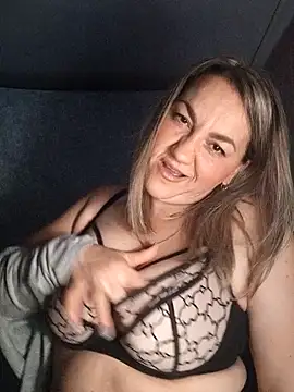 Ant0nina online show from 12.27.24