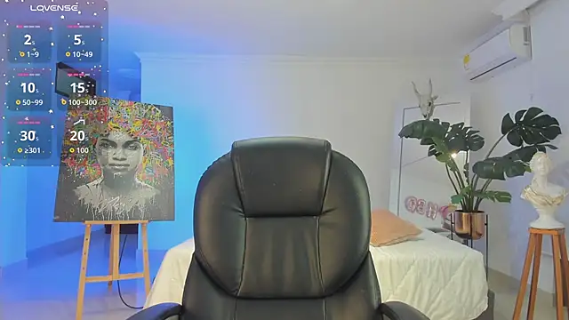 JANYLOVE   online show from 10.22.25