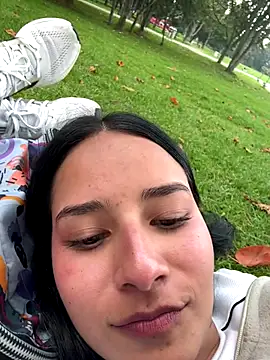  vaness online show from 12.17.25