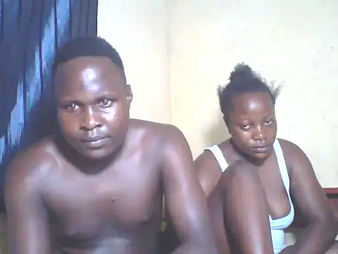 Snapshot of Dark_Queenchocolate chatting on 10.25.25 Dark Queenchocolate online show from 10.25.25