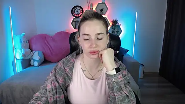 SabrinViolet online show from 05.19.26