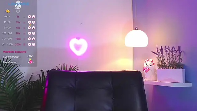 Snapshot of catalina__lovers chatting on 03.06.25 catalina  lovers online show from 03.06.25