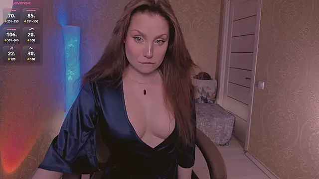 Eesmaaarrr online show from 12.24.24