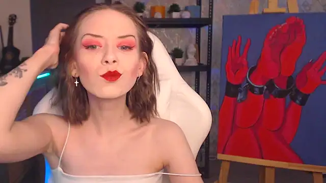 FascinatingEyess online show from 11.18.25