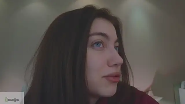 Snapshot of katty__cat chatting on 12.13.24 katty cat online show from 12.13.24