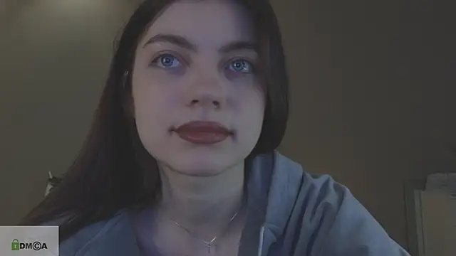 Snapshot of katty__cat chatting on 12.25.24 katty cat online show from 12.25.24