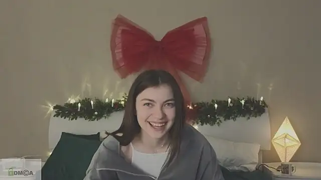 Snapshot of katty__cat chatting on 12.26.24 katty cat online show from 12.26.24