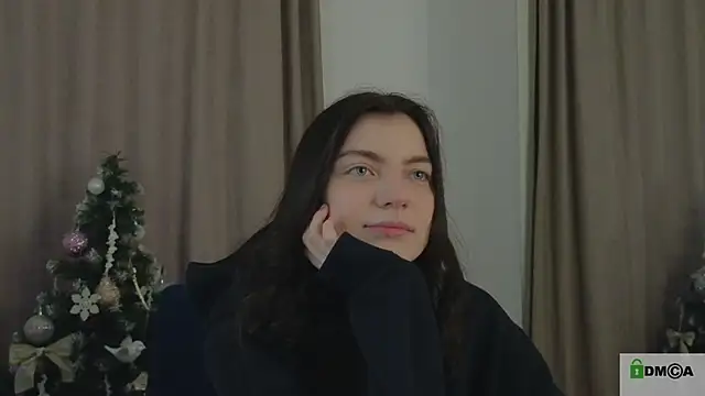 Snapshot of katty__cat chatting on 01.15.25 katty cat online show from 01.15.25