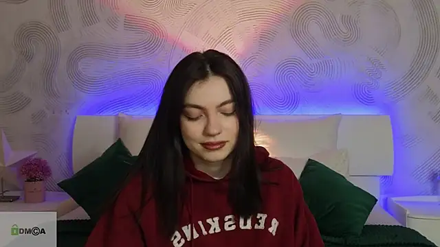 Snapshot of katty__cat chatting on 01.23.25 katty cat online show from 01.23.25