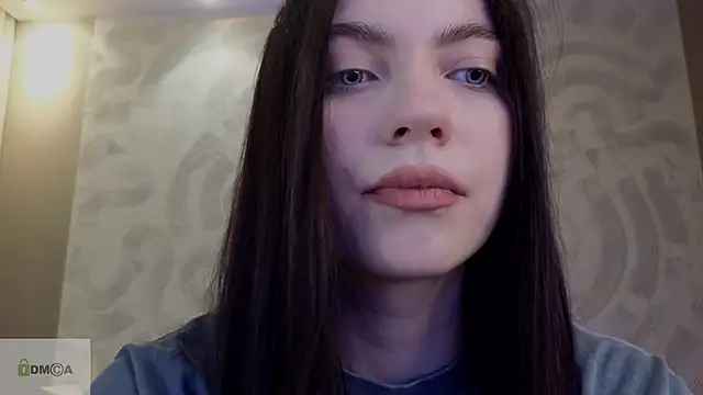 Snapshot of katty__cat chatting on 02.15.25 katty cat online show from 02.15.25