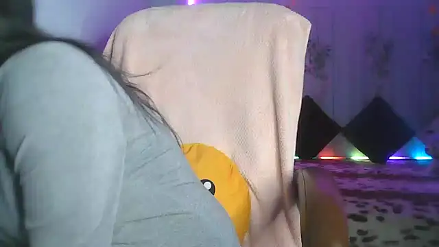Snapshot of Queenhimanshi chatting on 01.21.25 Queenhimanshi online show from 01.21.25