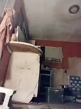 Snapshot of brownfeet chatting on 03.08.25 brownfeet online show from 03.08.25