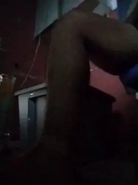 Snapshot of brownfeet chatting on 03.19.25 brownfeet online show from 03.19.25