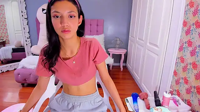 Snapshot of Iris_Stone_ chatting on 01.09.25 Iris Stone online show from 01.09.25