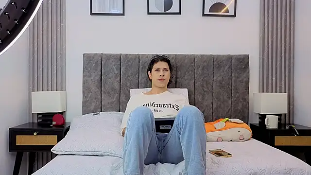 Luciana Ortiz1 online show from 01.06.26