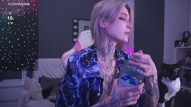 fraulein mooon online show from 02.06.26