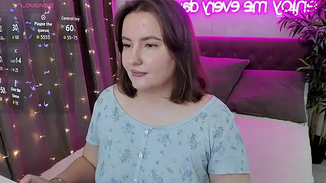 FeralPeach online show from 10.18.25