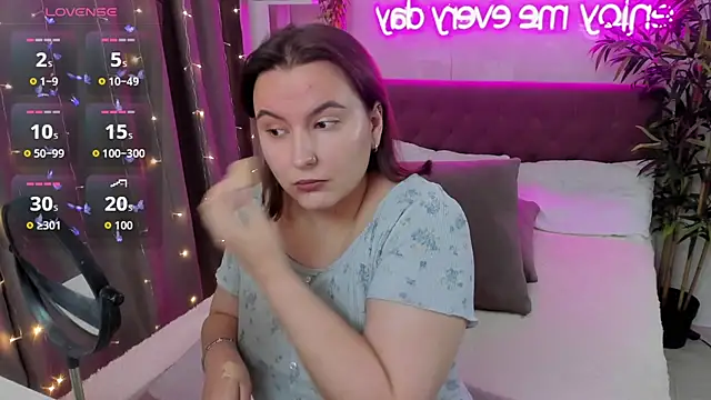 FeralPeach online show from 10.26.25