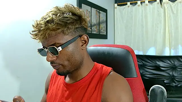 Snapshot of Black_indiian chatting on 11.26.25 Black indiian online show from 11.26.25