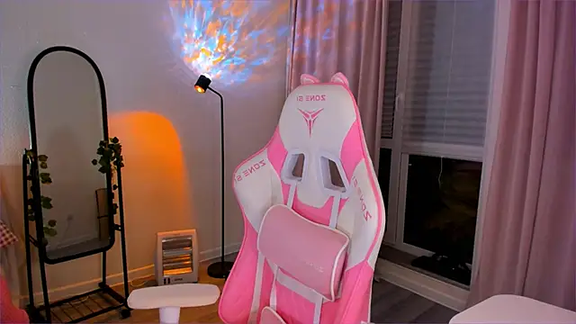 Eva Davi online show from 03.29.26