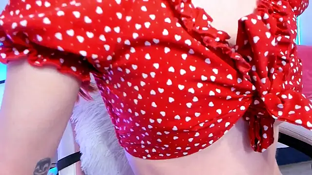 Mia Madden online show from 11.24.25