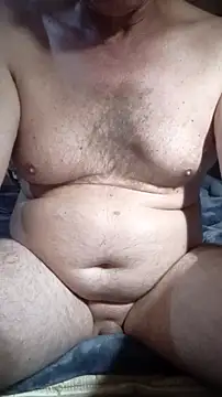 Snapshot of Dllarge chatting on 09.22.25 Dllarge online show from 09.22.25