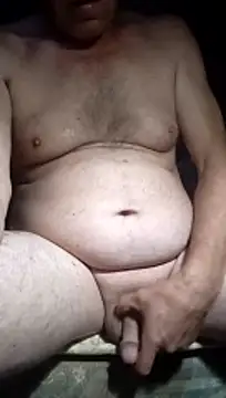 Snapshot of Dllarge chatting on 10.25.25 Dllarge online show from 10.25.25