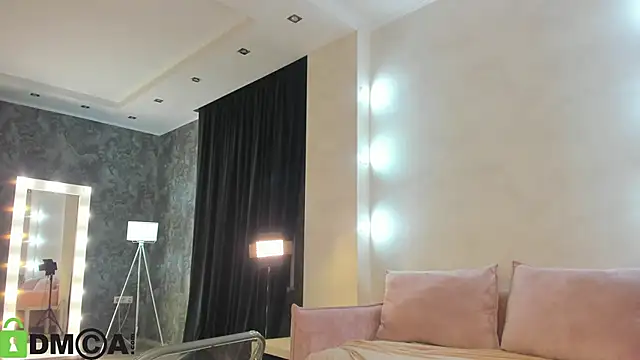 Ruth Oliver online show from 10.19.25