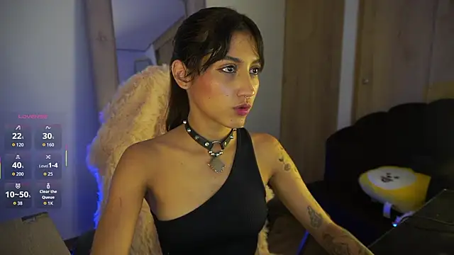 MissKorah online show from 10.04.25