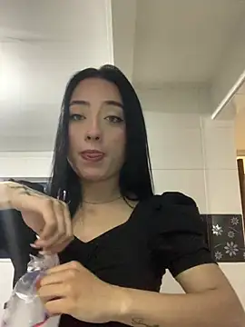 Ady 18 online show from 01.04.25