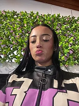 Ady 18 online show from 02.25.25