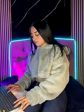 Ady 18 online show from 10.06.25