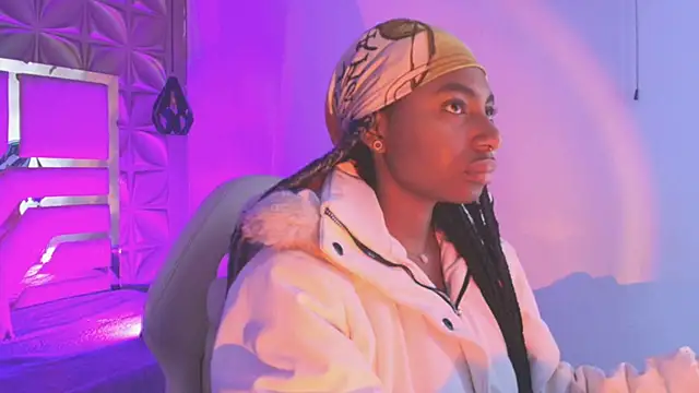 Queen perla  online show from 04.03.26