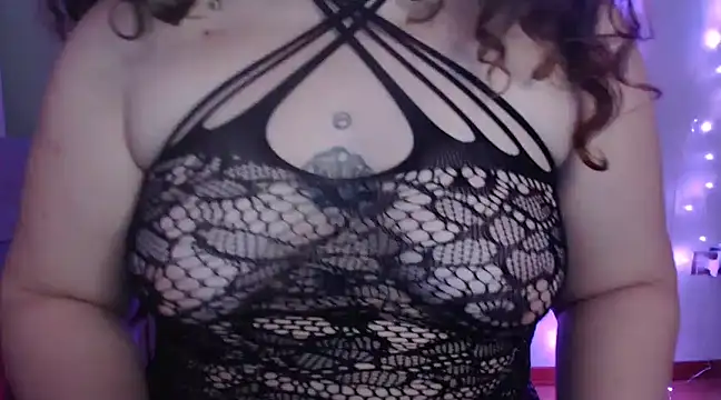 peachgirlmartyna online show from 12.26.24