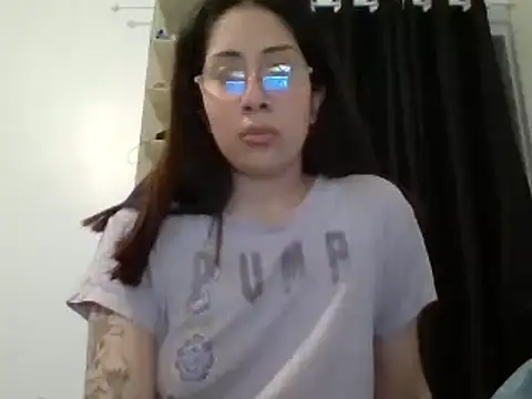 Snapshot of LorenaAnderson chatting on 01.29.25 LorenaAnderson online show from 01.29.25