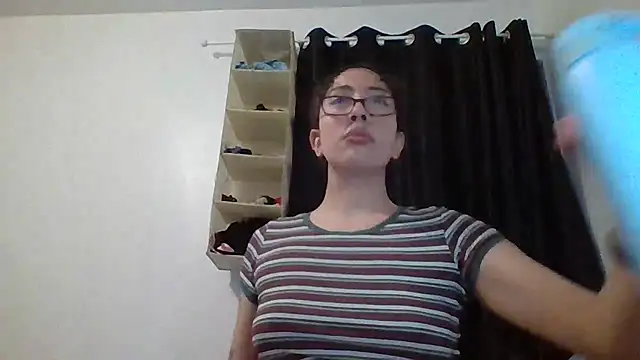 Snapshot of LorenaAnderson chatting on 02.12.25 LorenaAnderson online show from 02.12.25