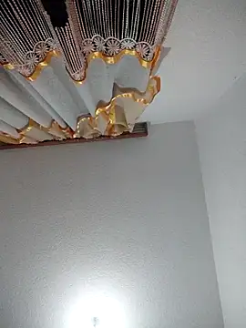 mayk18cm online show from 10.18.25