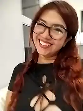Snapshot of AriaRusso chatting on 02.08.25 AriaRusso online show from 02.08.25
