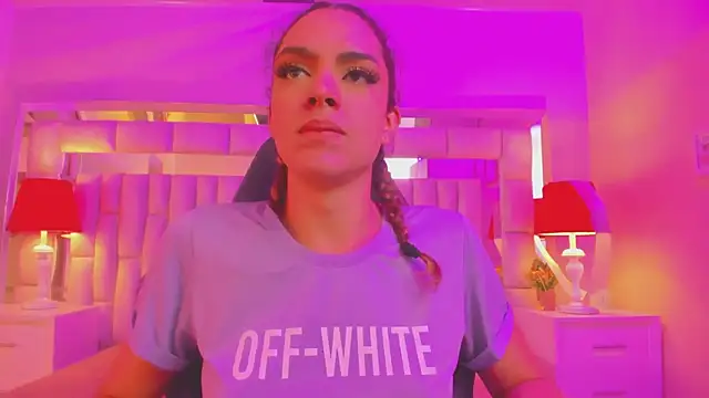 mariiahneedles online show from 03.08.26