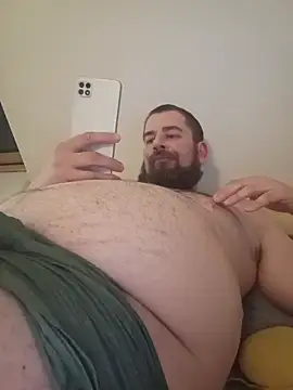 machobear87 online show from 04.15.26