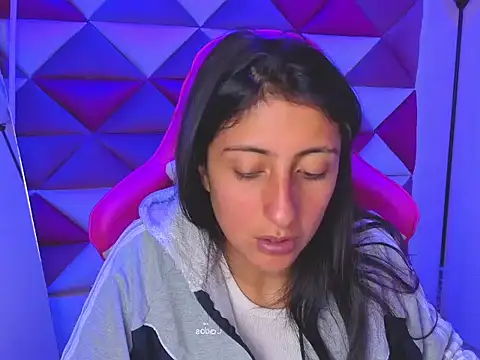 Snapshot of Cameron_cutte chatting on 11.04.25 Cameron cutte online show from 11.04.25