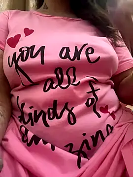 Snapshot of Indian_model9 chatting on 12.18.25 Indian model9 online show from 12.18.25