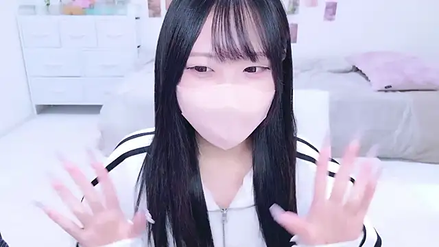 Suzu ch xx online show from 10.19.25