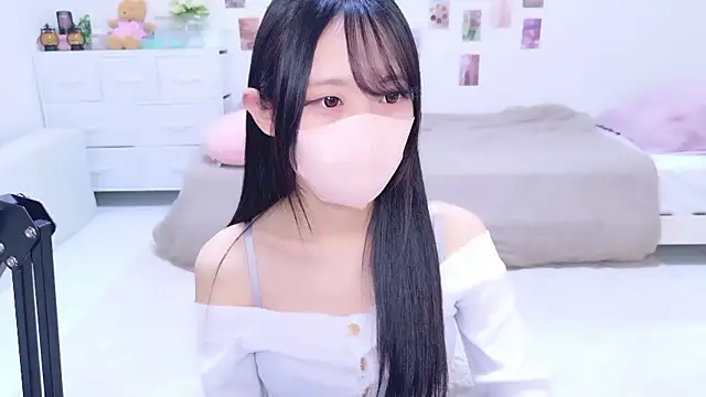 Suzu ch xx online show from 12.14.25