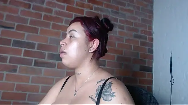 Snapshot of salome__hills1 chatting on 02.26.25 salome hills1 online show from 02.26.25