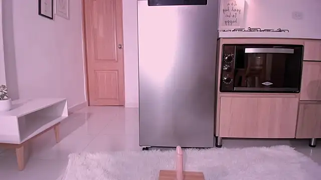 DannaHyde online show from 03.10.25