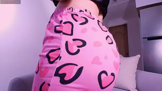 DannaHyde online show from 11.12.25