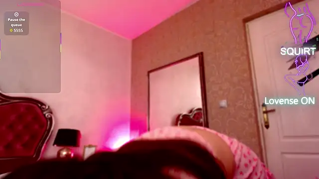 StacyLight online show from 04.16.26