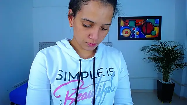 Chiqui milk  online show from 01.23.25